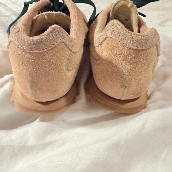 New Balance x AURALEE RC30 Tan Suede Shoes Green Laces VGC - Picture 3 of 7